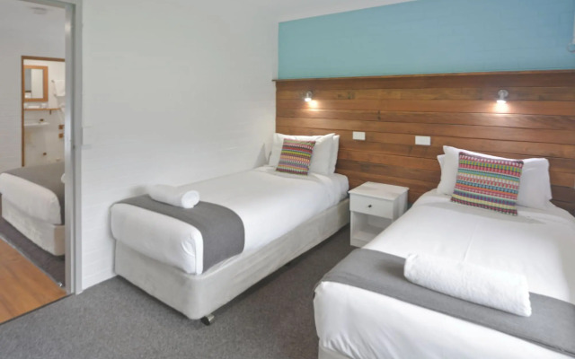 Pleasant Way River Lodge