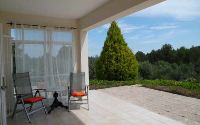 032 Villa Albardanera