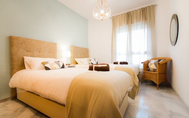 Holdiays2Torremolinos La Colina