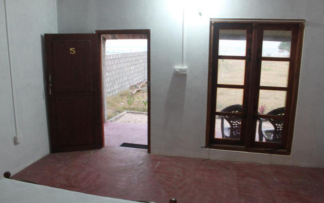 Bliss Bay Nilaveli