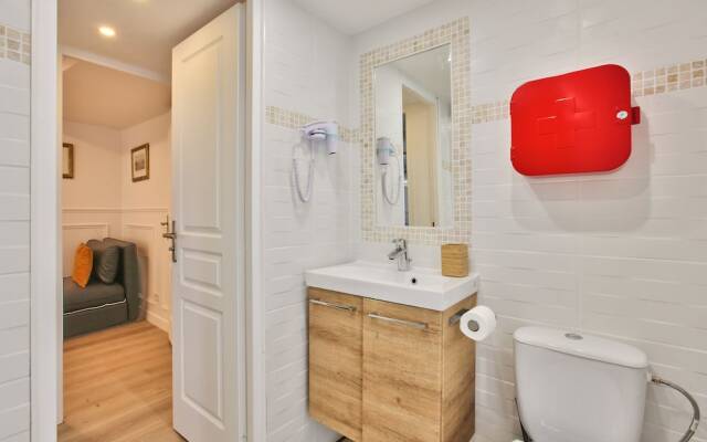 42 - Luxury Flat