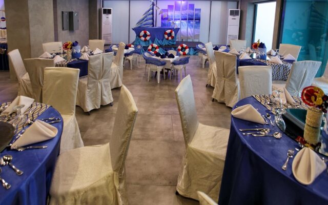 Upper Story Serviced Apartments