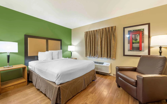 Studio 6 Corporate Extended Stay Indianapolis, IN - North Carmel