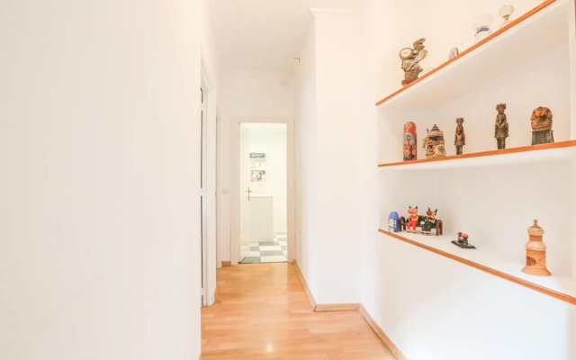 JUDERIA CENTER PREMIUM SUITES FREE Parking