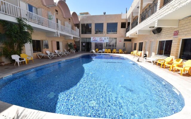 Maman Hotel