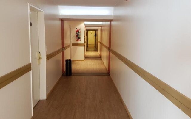 Intersur Suites