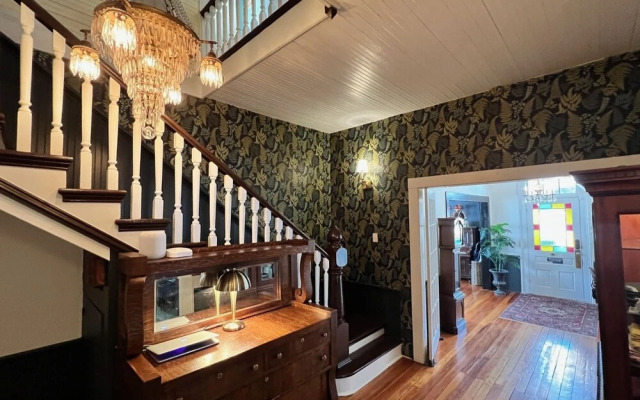 Blue Ridge Inn Bed & Breakfast