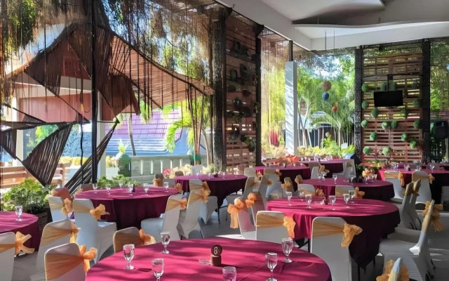 Bukit Daun Hotel and Resort