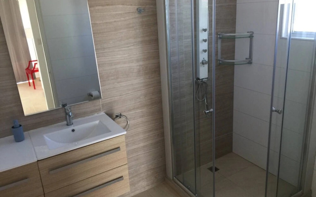New Fantastic Apartment near Palm Beach