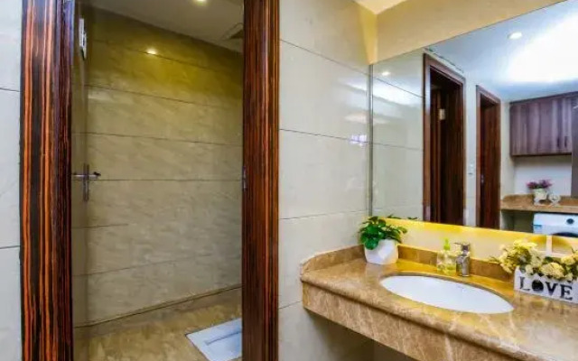 Ruihao Yazhi Hotel (Global Center Store)