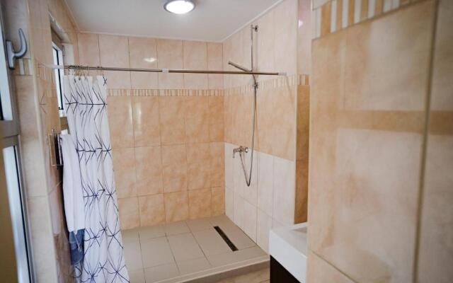 Incredible Garden View Condo Suite 22