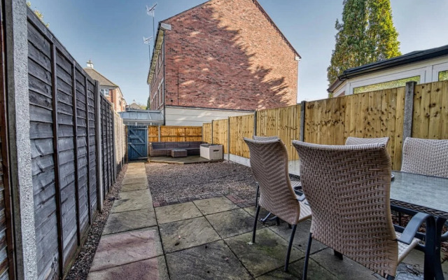 Host Stay Lion Court