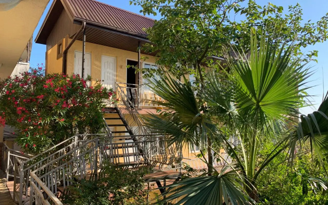 Guest House on Pravoslavnaya 20 B