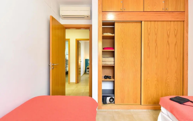 Belvilla by OYO Beach House Adelfas