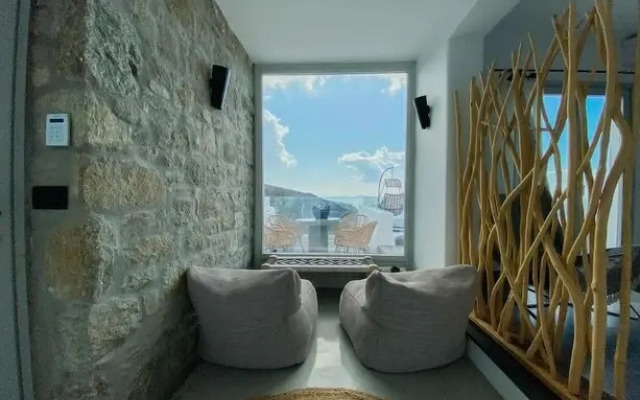 Villa Oggi With Jacuzzi and Pool