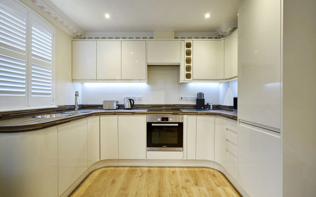 Castle Crescent By Flying Butler