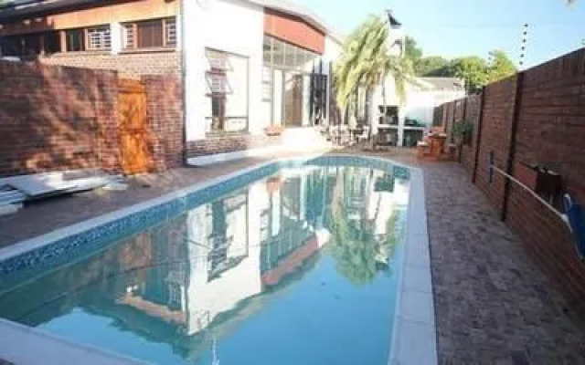 Dizzy Lizzy Self Catering