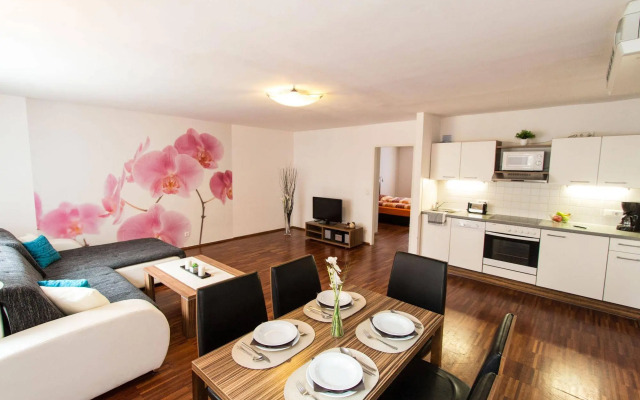 Royal Living Apartments
