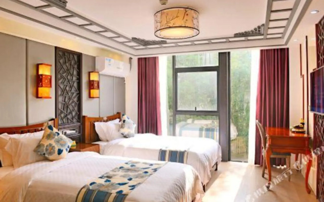 Floral Hotel·Yuyao Intensive Tribal Hotel (Siming Lake Scenic Area)