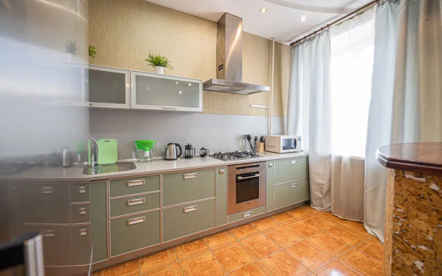 Апартаменты Пять Звезд на улице Свободы 66