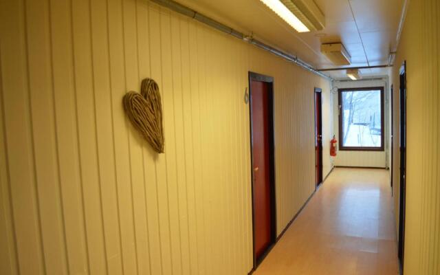 Lyngenfjord, Frøyas hus