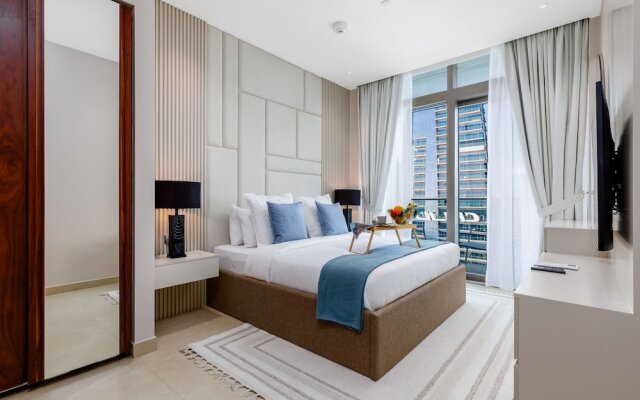 Maison Privee - Exclusive Apt w/ Striking Sea & Dubai Marina Vws
