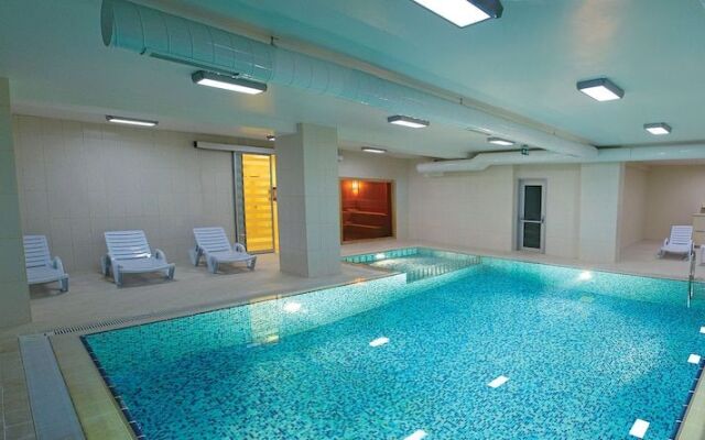 Ener Old Castle Resort Hotel