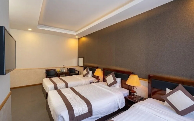 Navy Hotel Da Lat
