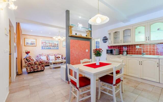 Apartment Villa Camellia - Adults Only