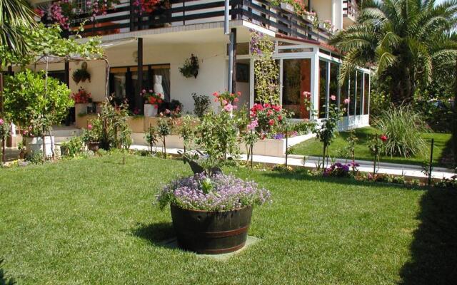 Rooms Vila Mautner