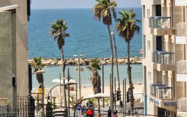 Geula Solaire in Tel Aviv-yafo