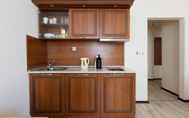 Apartment with Kitchen