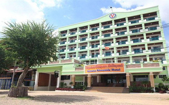 Vansana Riverside Hotel
