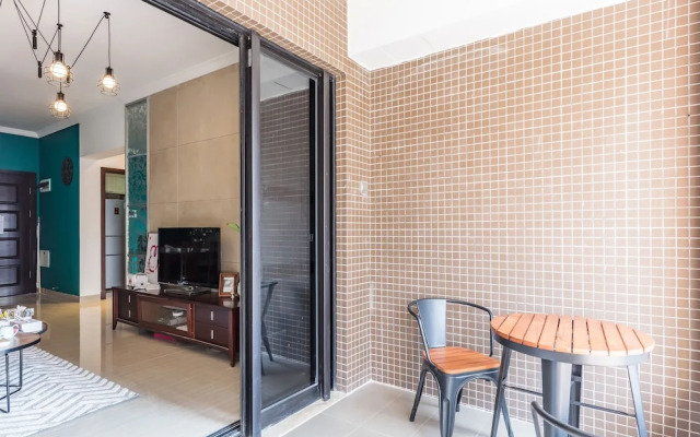 Locals Boutique Apartment Jiuzhou Port.5