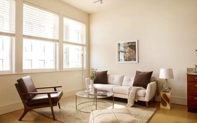 Classic 1BR in C.B.D. by Sonder