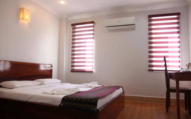 Bonnie Villa
