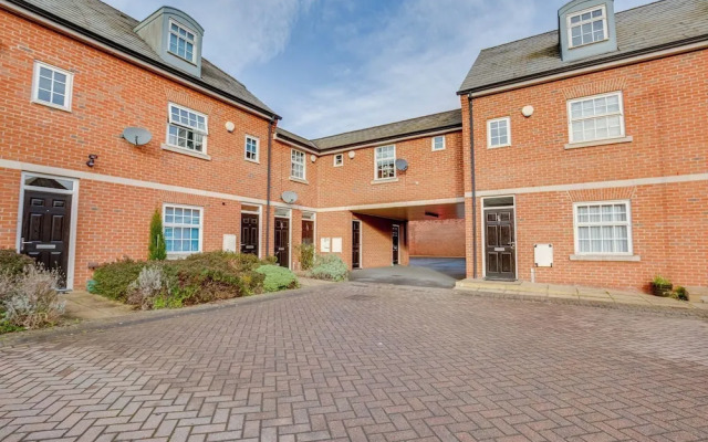 Quaint 1 Bedroom 1st Floor Flat