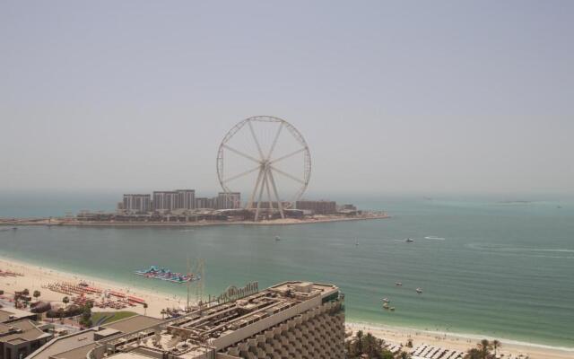 Dubai Beach Hostel