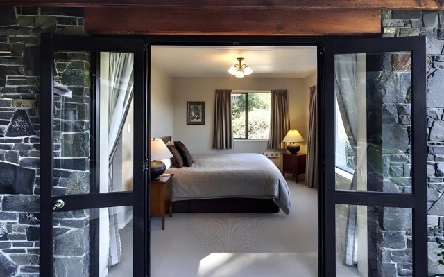 Akaroa Cottages Woodside - Akaroa Holiday Cottage – Guest Rooms – Akaroa