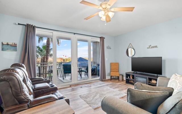 Laketown Wharf Unit 104