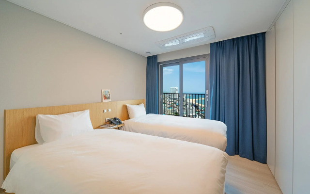 Sokcho I Park Suite Hotel and Residence