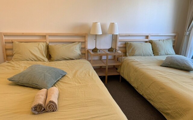 2 Double Bed Heart of Shibuya Up to 4ppl