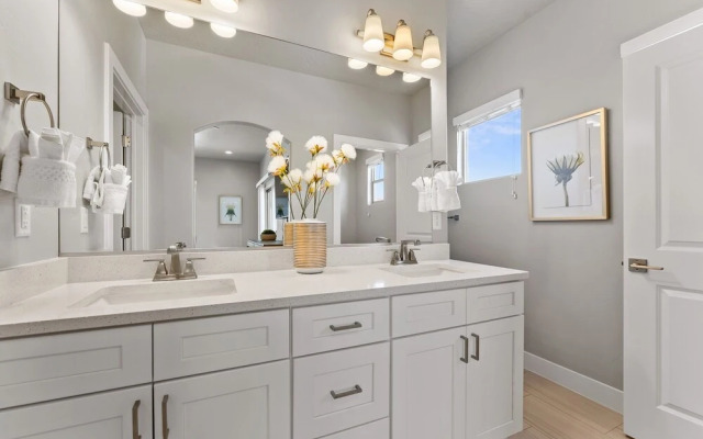 Winner, Winner! 13 Bedroom Home