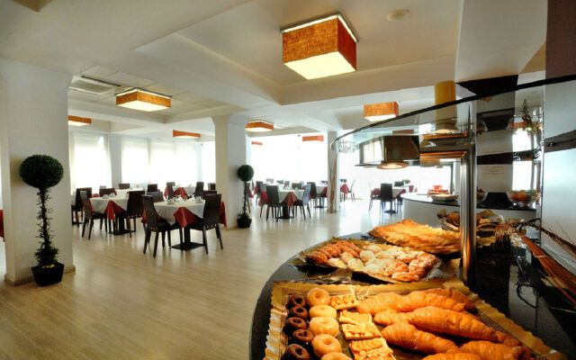 Evenia President Hotel