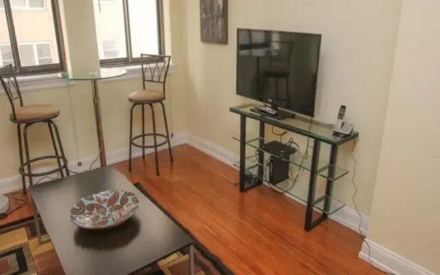 Renaissance Rittenhouse Square 1 Bedroom