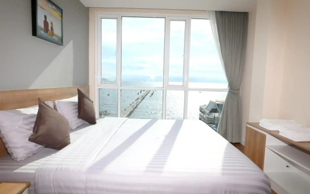 BBG Seaside Luxurious Service Apartment