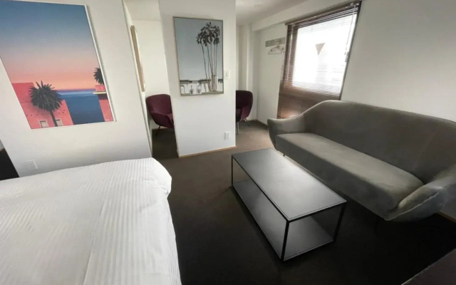 8HOTEL Chigasaki