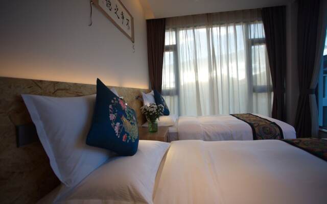 Lijiang Stay Long Guest House