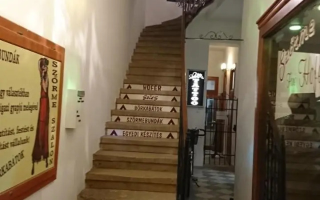 Kisfaludy Sándor Apartman