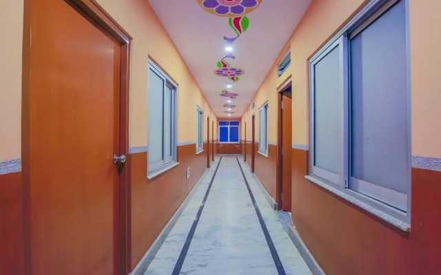 OYO 406 Hotel Diamond